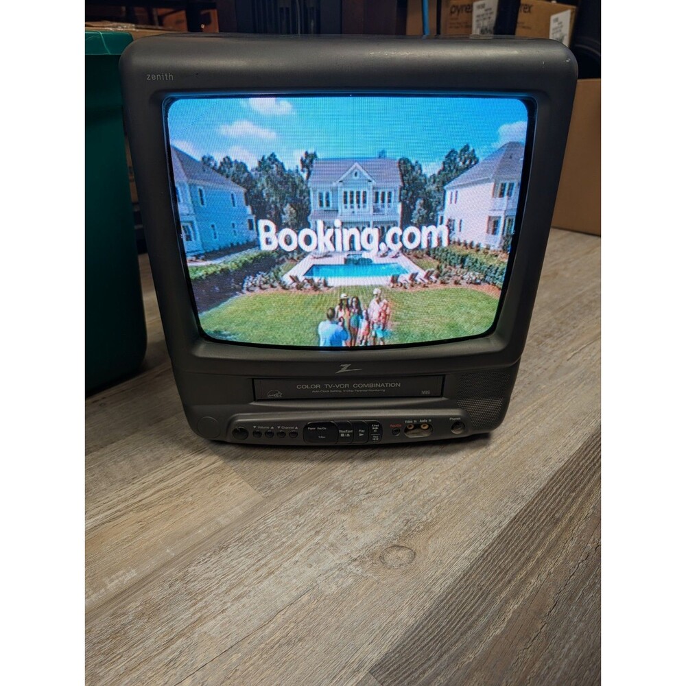 Zenith 13” Crt Vcr Tv Combo Vintage Gaming TV Vhs Recorder TVBR1342Z W/Remote